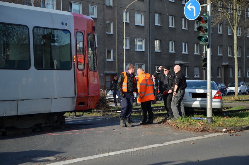 VU Koeln PKW Bahn Amsterdamerstr Friedrich Karlstr P066.JPG